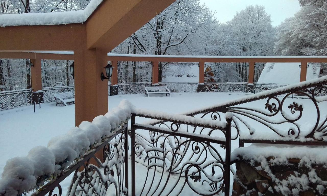 Zatyshok Hotel Svalyava Exterior foto